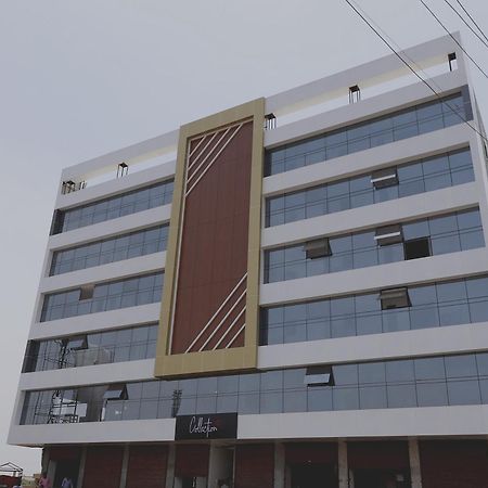 Collection O Manjari - Mundhwa Road Formerly 7 Treats Exterior photo